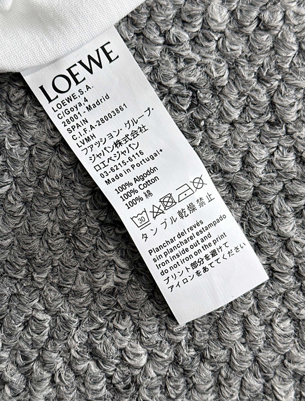 ブランドTシャツ着用イメージ